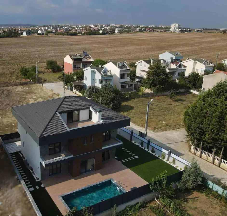 SİLİVRİ BALABAN MÜSTAKİL ÖZEL HAVUZLU SIFIR 9+2 SATILIK VILLA