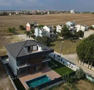 SİLİVRİ BALABAN MÜSTAKİL ÖZEL HAVUZLU SIFIR 9+2 SATILIK VILLA