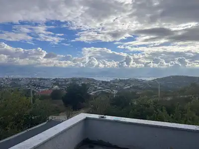 İZMİT KABAOĞLU MAH. DENİZ MANZARALI ÇATI DUBLEKSİ 3+1 SATILIK DAİRE