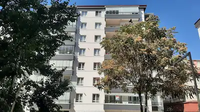 YENIMAHALLE ÖZEVLERDE METROYA YAKIN 4+1  KIRALIK DAIRE