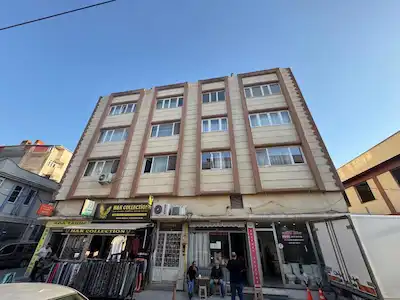 ÇEŞME MEYDANI'NDA SATILIK 3+1 DAİRE
