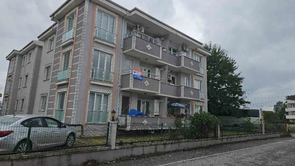 HASANPAŞA'DA 2+1 KIRALIK ARAKAT DAIRE