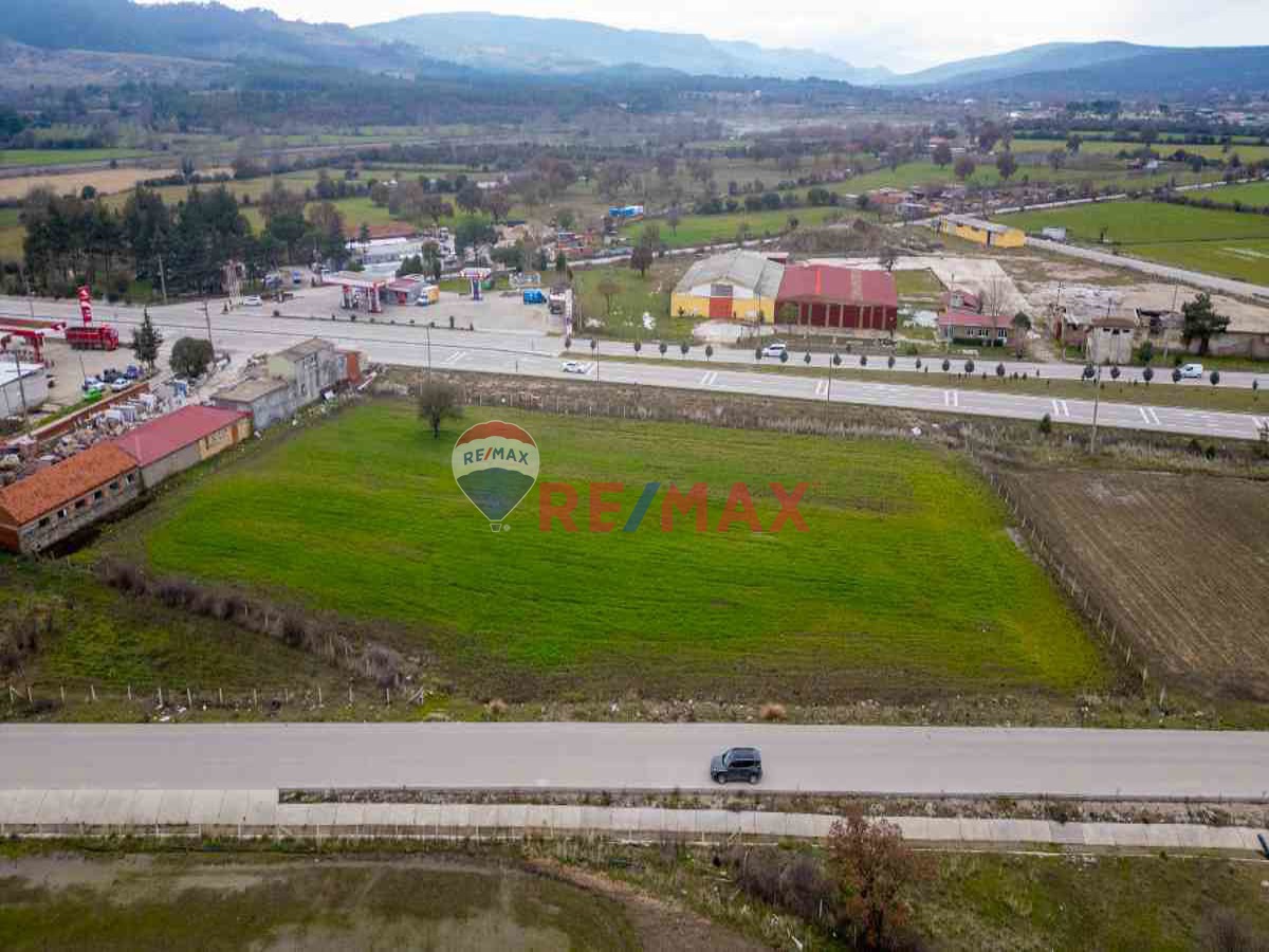  ÇANAKKALE AYVACIKTA IZMIR YOLUNA CEPHE TICARI KONUT TURIZM IMARLI ARSA