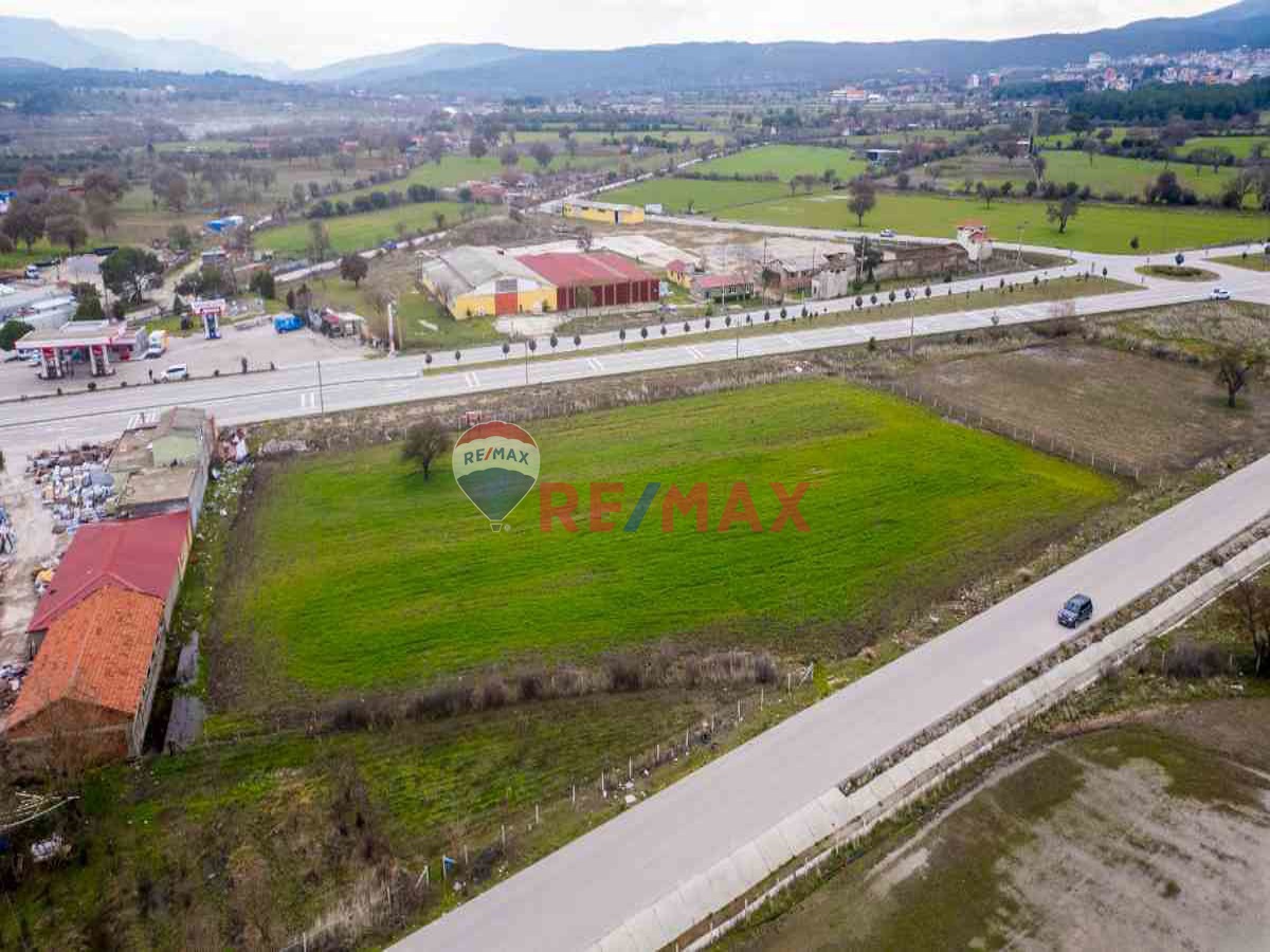  ÇANAKKALE AYVACIKTA IZMIR YOLUNA CEPHE TICARI KONUT TURIZM IMARLI ARSA