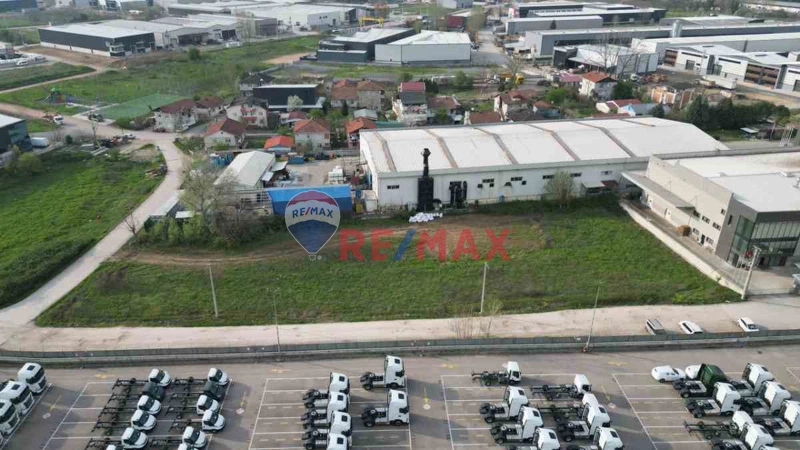 BAŞİSKELE KULLAR DA SATILIK BACASIZ SANAYİ İMARLI ARSA