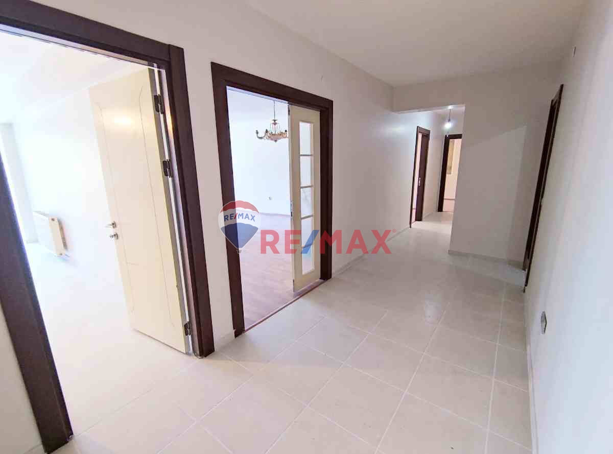 █ BEYLİKDÜZÜ YURT KONAKLARINDA ARA KAT,BOŞ,GÜNEY CEPHE GENİŞ 3+1 █