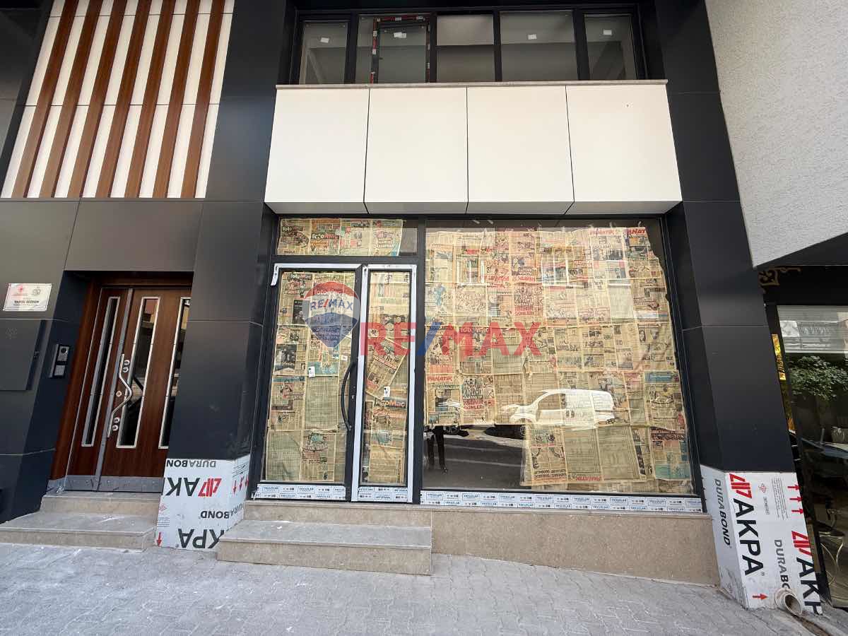 EMAAR AVM YAKINI,3 KATLI ,GENİŞ ,DÜZ GİRİŞ KİRALIK DÜKKAN..!!