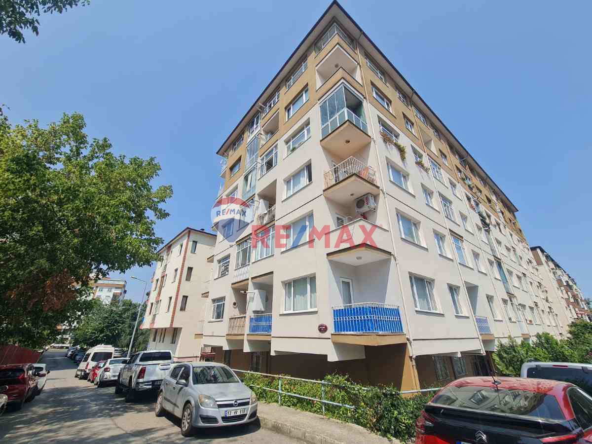 FATİH DEVLET HASTANESİ YANINDA ARA KAT DAİRE (KİRALIK)