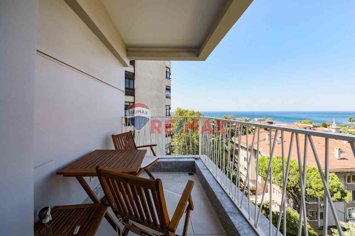 KAZIM ÖZALP SOKAK'TA BALKONLU DENİZ MANZARALI (3+1)