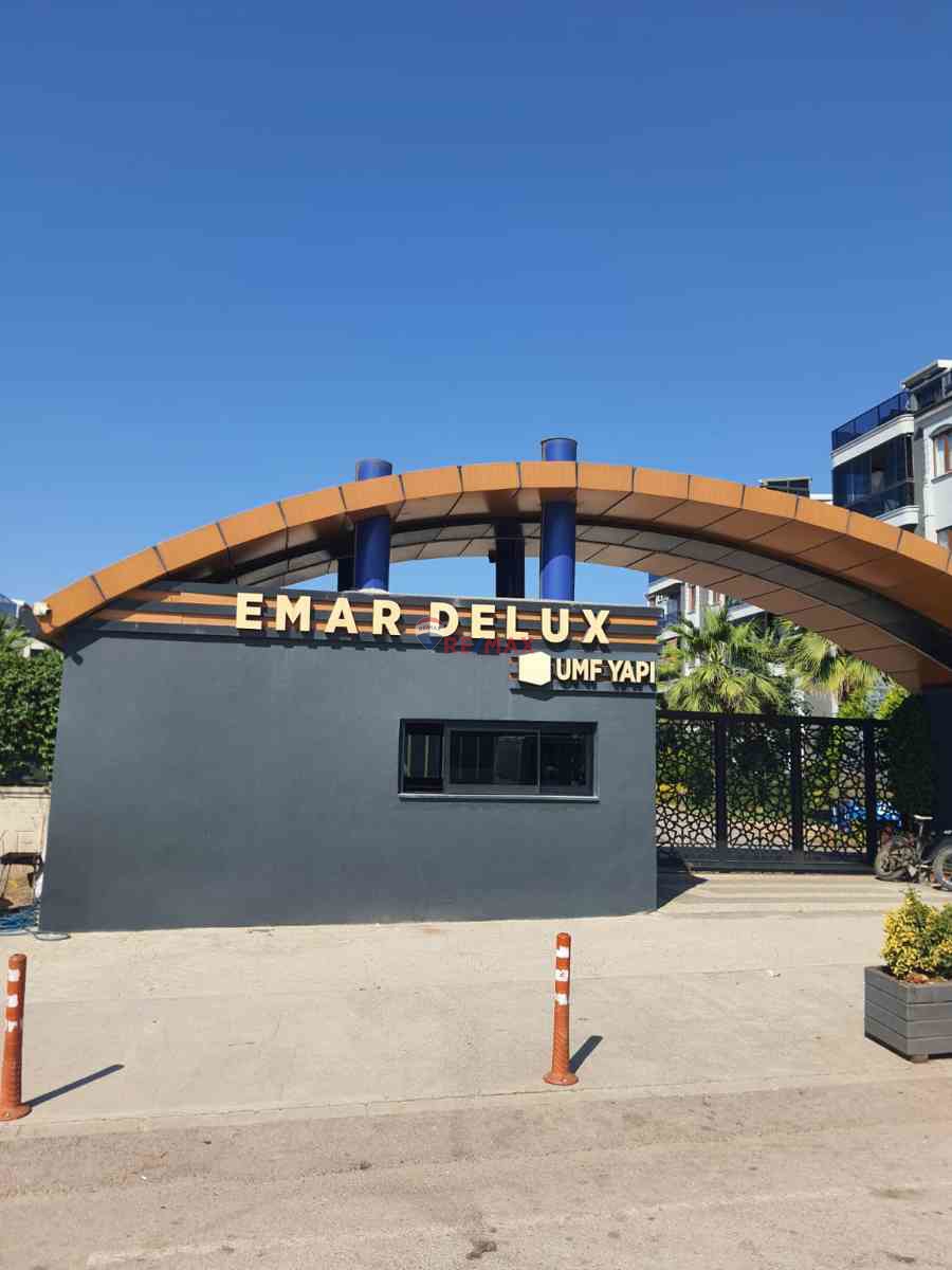 KARTEPE FSM DE SİTE İÇERİSİNDE 2+1 SATILIK DAİRE