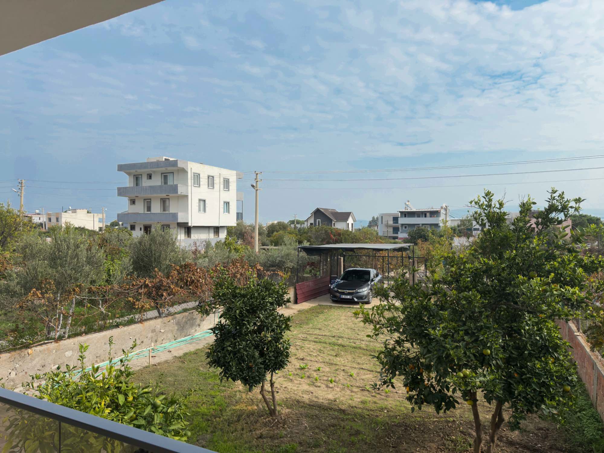 GÜLBAHÇE'DE EŞYALI KİRALIK 2+1 DAİRE, DENİZE YÜRÜME MESAFESİNDE