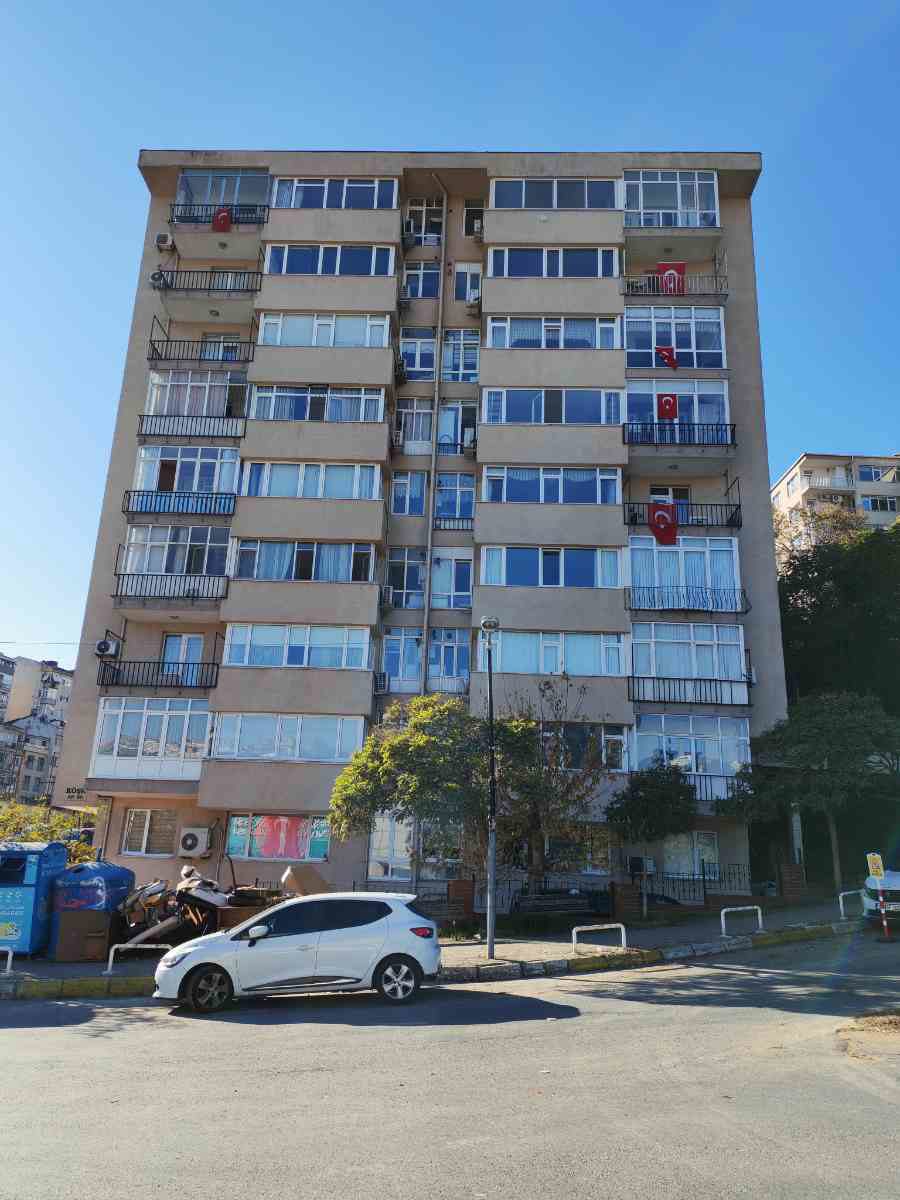 IHLAMUR KASRINA KOMŞU 2+1 EŞYALI KİRALIK DAİRE