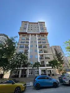KOZYATAĞI'NDA METROYA YAKIN SIFIR BİNADA BALKONLU SATILIK 2+1