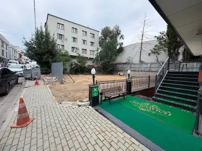AVCILAR MERKEZDE 400M2 SATILIK TİCARİ ARSA OTELE UYGUN YER..