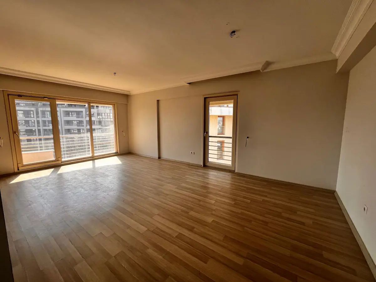 SANCAKTEPE KELEBEKİA SİTESİ ARA KAT 2+1 KİRALIK