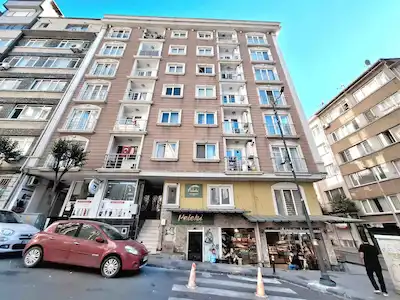 ŞİŞLİ BOMONTİ'DE YENİ BİNADA METROYA YAKIN SATILIK 2+1 ARA KAT DAİRE