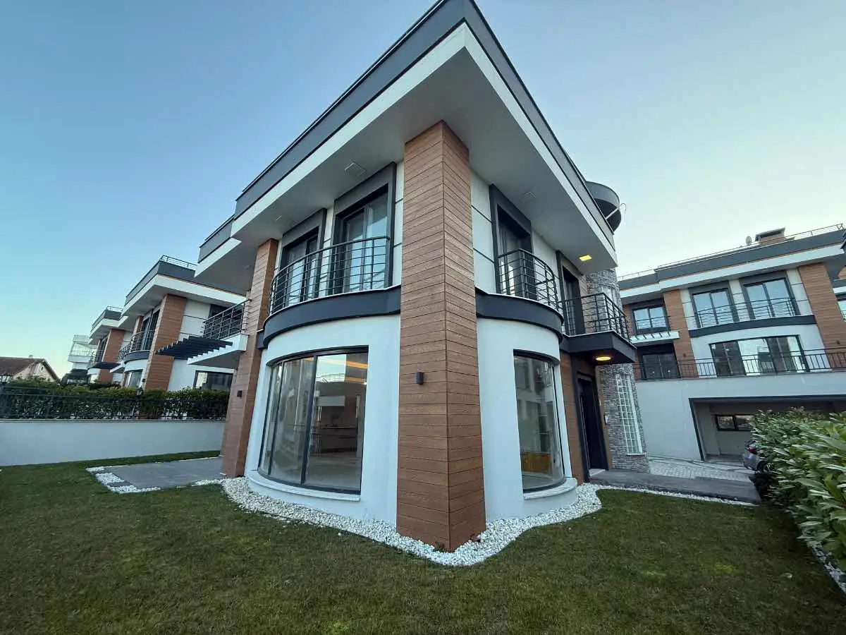 RE/MAX SOFT | SERDİVAN ADATIP YAKINI 7+2 ULTRA LÜKS TRİPLEKS