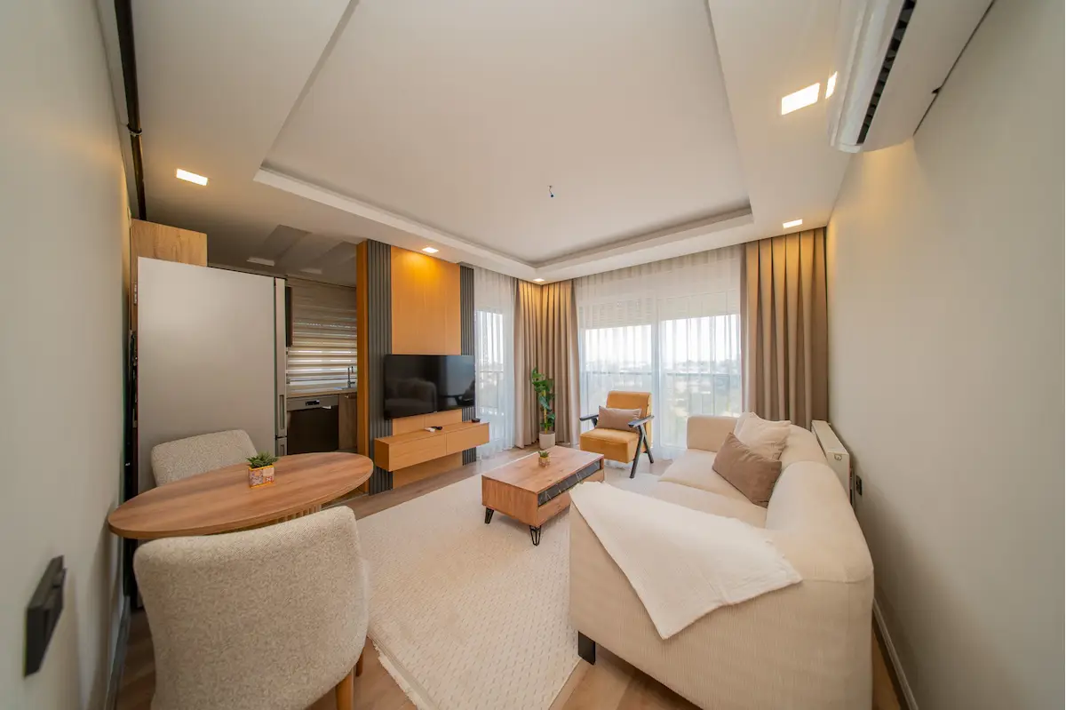 LİMAN'DA DENİZ MANZARALI, FULL EŞYALI ÖZEL 1+1 LÜKS DAİRE