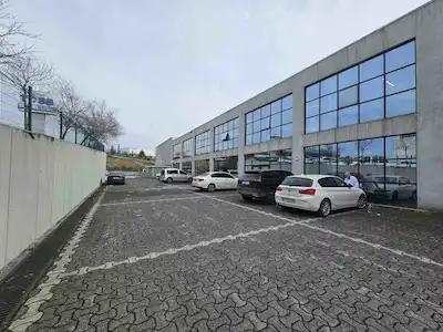  GÖKÇE ERALP'DEN TOSB'UN İÇİNDE 400 M² KİRALIK İŞYERİ / DÜKKAN 