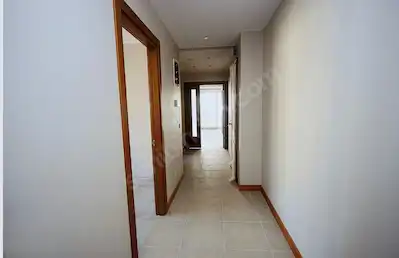 CADDEBOSTAN, KADİRAĞA SOKAK, DOKTOR,PSİKOLOG,AVUKAT İŞ YERİNE