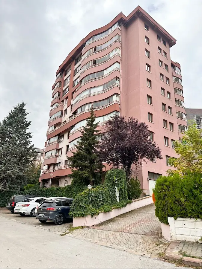 ÜMİTKÖY SEFA APARTMANI  4+1  BAKIMLI KİRALIK DAİRE
