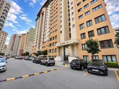 SİNPAŞ ALTINORAN GÖLEVLERİNDE SATILIK 2,5+1 PEYZAJ CEPHELİ DAİRE