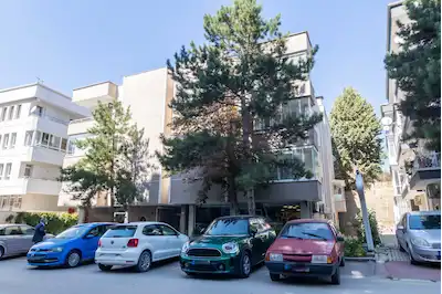 ÇANKAYA GÜZELTEPE ABİDİN DAVER' DE  4+1 SATILIK DAİRE