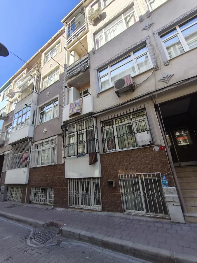 KENSEL DÖNÜŞÜM BÖLGESİNDE YATIRIMLIK 2+1 SATILIK DAİRE