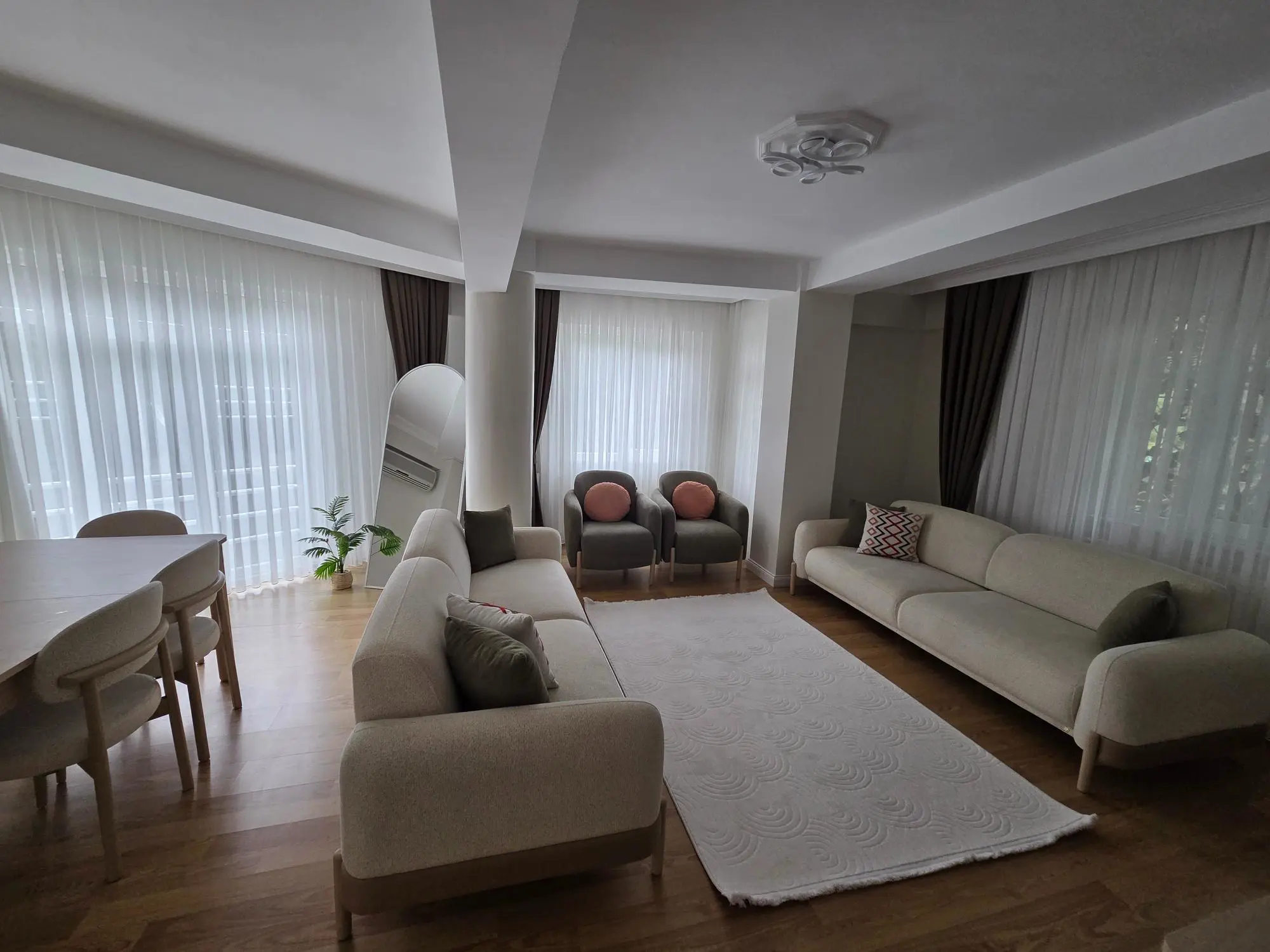 GAZİOSMANPAŞA YILDIZTABYA’DA GENİŞ VE FERAH 4+1 DAİRE SATILIK DAİRE