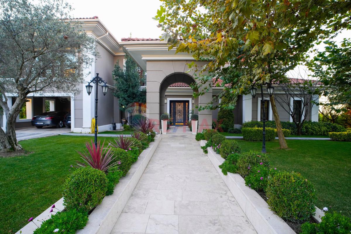 FOR SALE | ULTRA-LUXURY MANSION WITH PRIVATE POOL IN BÜYÜKÇEKMECE PELIKAN HILL