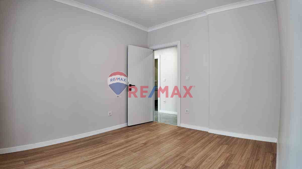 43 M² BAHÇE KULLANIMLI, SIFIR LÜKS PROJEDE SATILIK GENİŞ 2+1