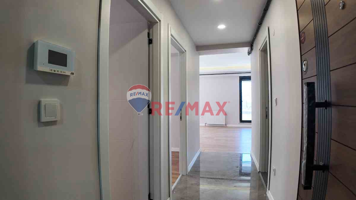 43 M² BAHÇE KULLANIMLI, SIFIR LÜKS PROJEDE SATILIK GENİŞ 2+1