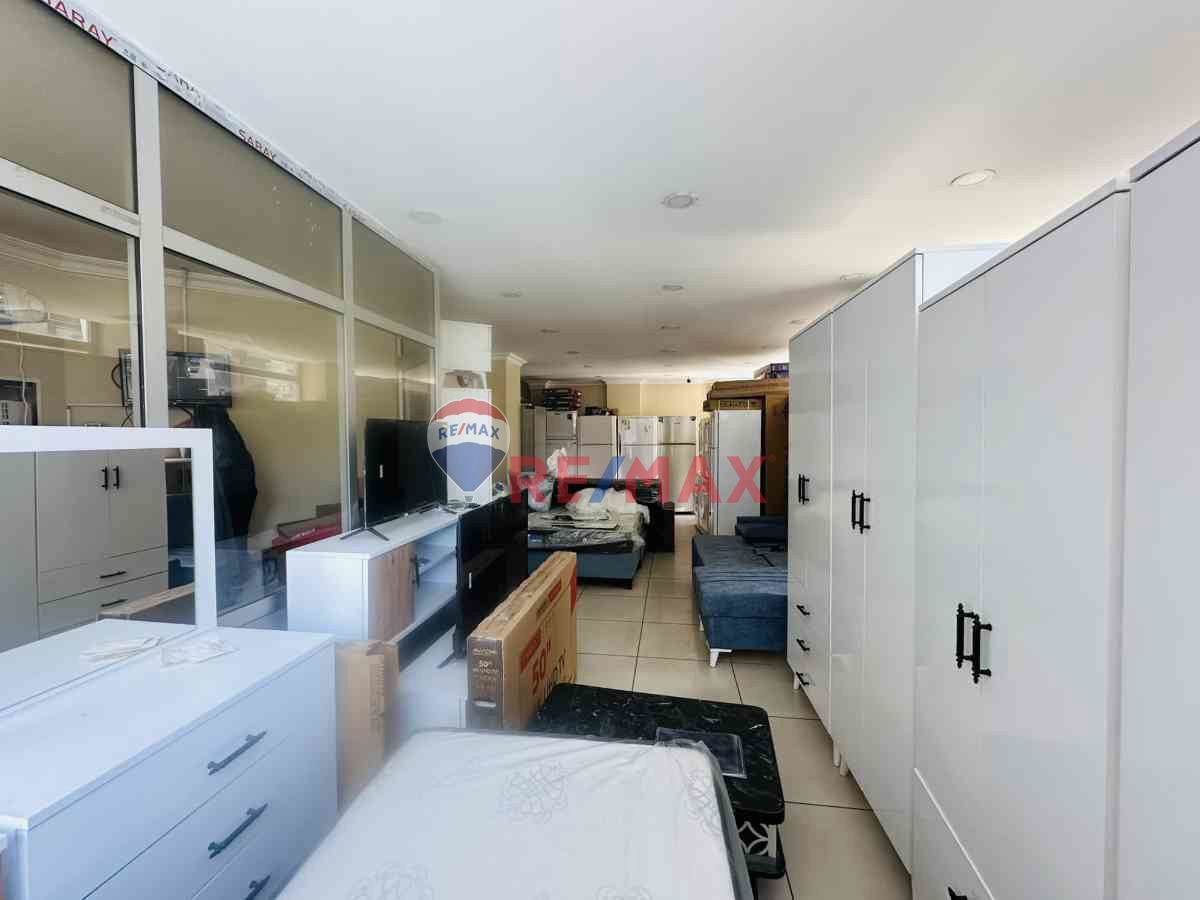 VATAN MAHALLESİ'NDE KÖŞEBAŞI ÇİFT CEPHE 160 M² SATILIK DÜKKAN