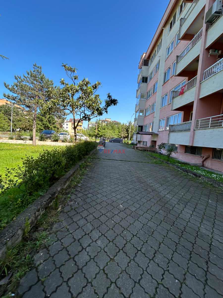 RE/MAX YALI AKYAZI MAH. ARA KAT 3+1 KİRALIK DAİRE