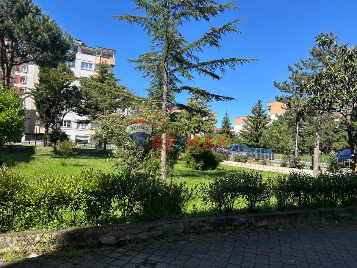 RE/MAX YALI AKYAZI MAH. ARA KAT 3+1 KİRALIK DAİRE