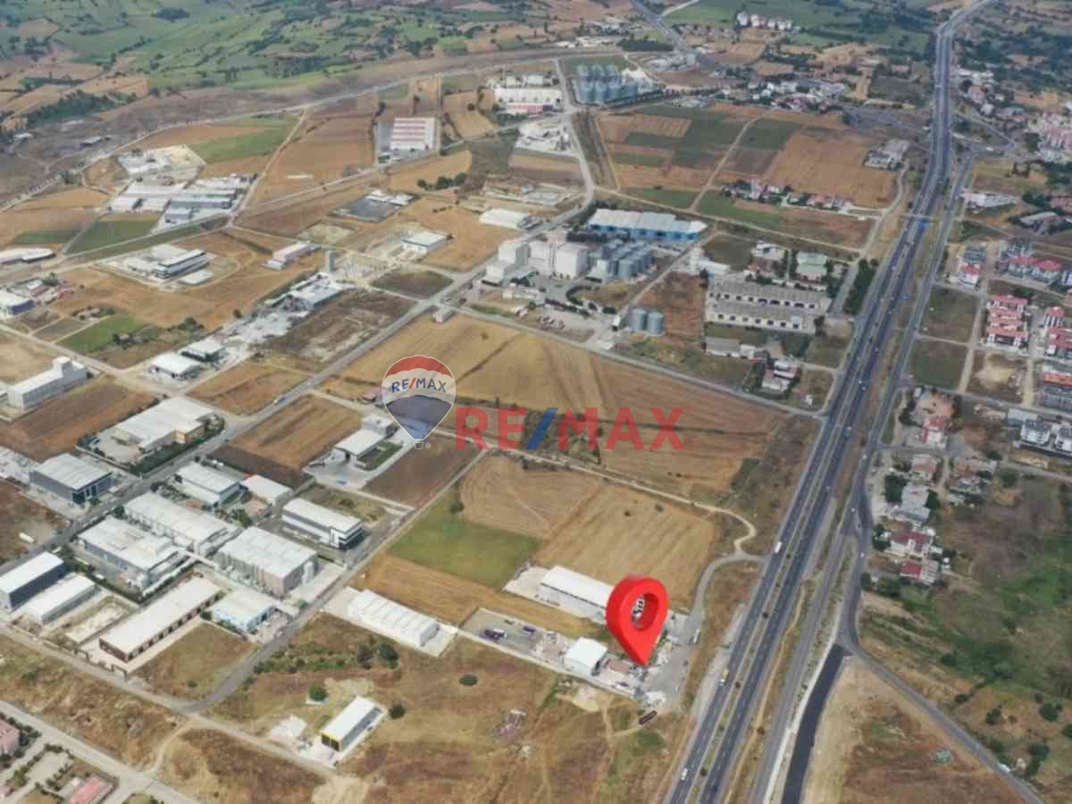 TEKİRDAĞ DUMANSIZDA SATILIK 2963 M2 SANAYİ ARSASI