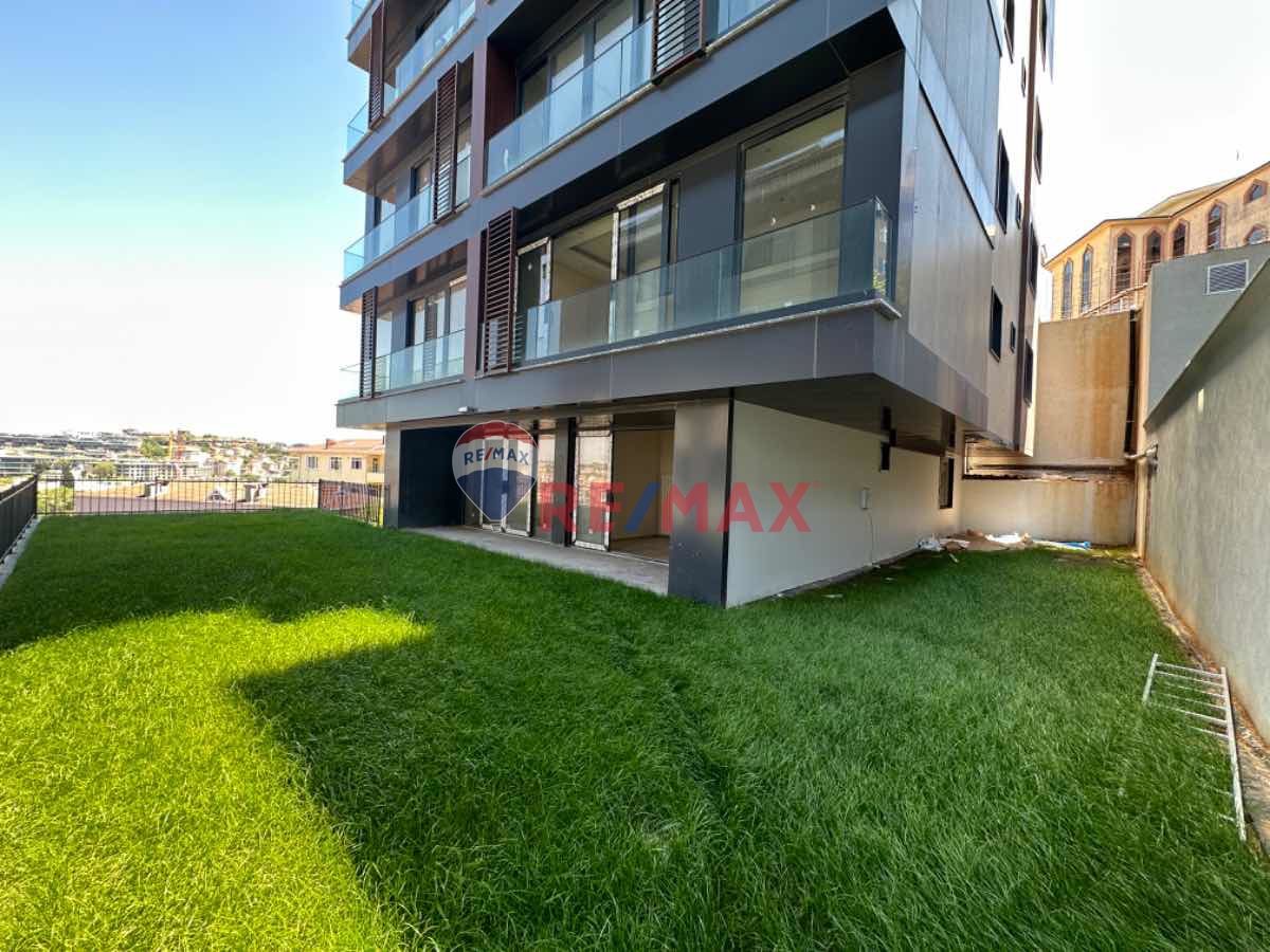 ÇENGELKÖY SİTE İÇİ ÖZEL BAHÇELİ SATILIK DUBLEKS DAİRE