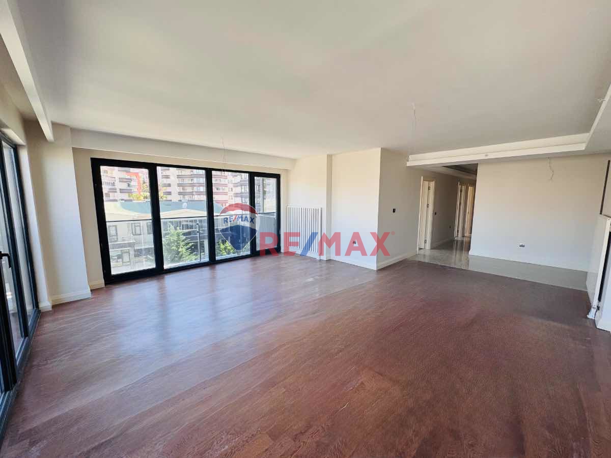 ÇANKAYA SATILIK DAIRE ANKARA HILAL MAH. 4+1 DOCS VADI YENI BINA