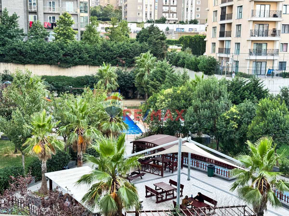 FLY GARDEN RESİDENCE SİTESİ BOŞ  HAVUZ CEPHE 3+1 SATILIK GENİŞ DAİRE