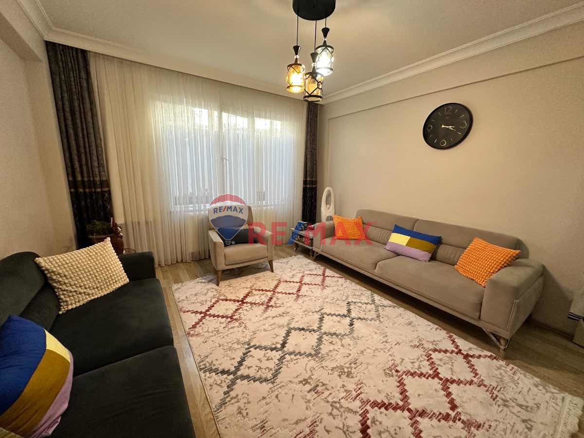 SATILIK MAMAK AKŞEMSETTIN ARA KAT ASANSÖRLÜ 2+1 DAIRE