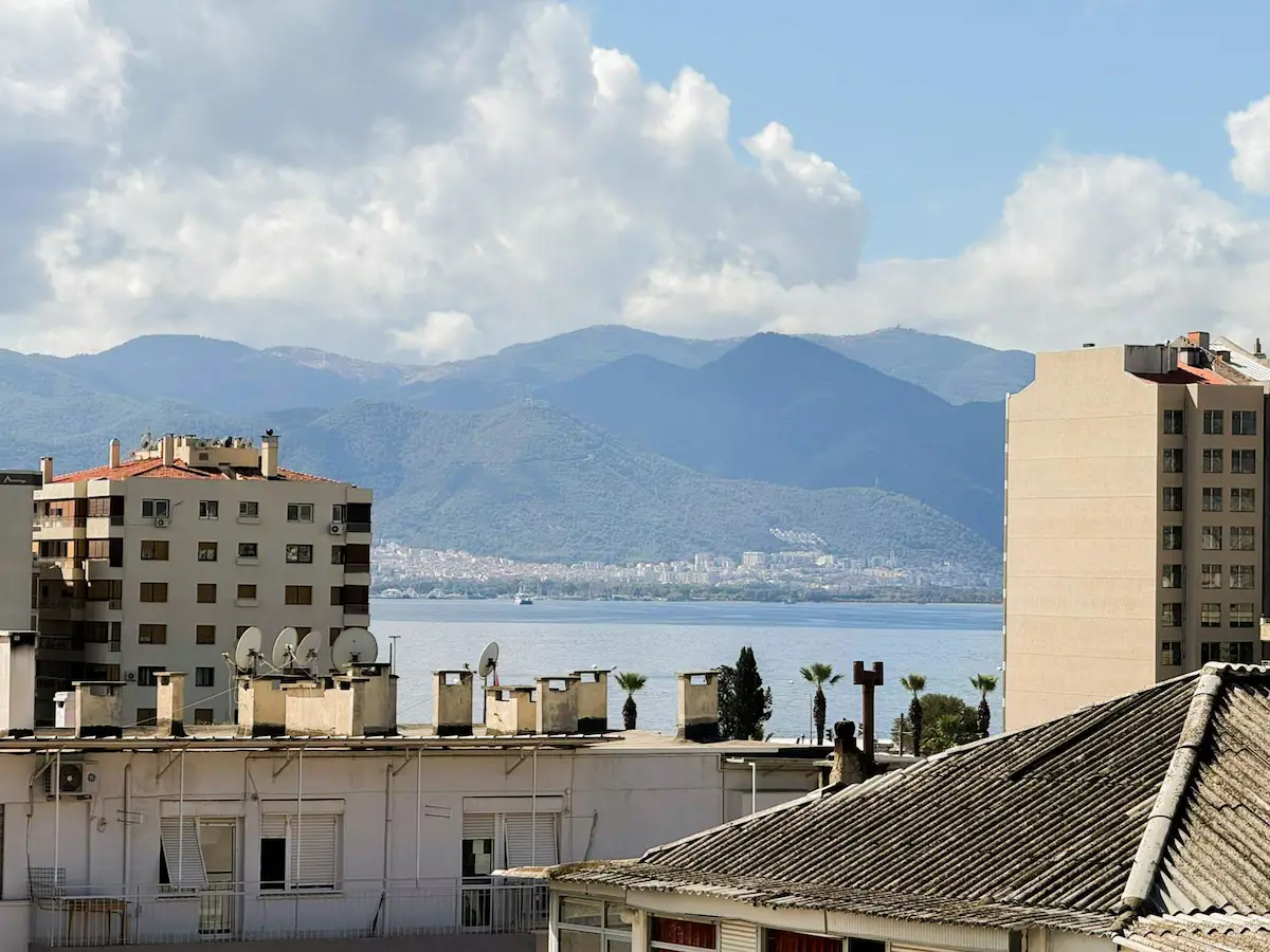 REMAX CAPELLA ÇAMLIK SOKAKTA SATILIK DUBLEKS DAIRE