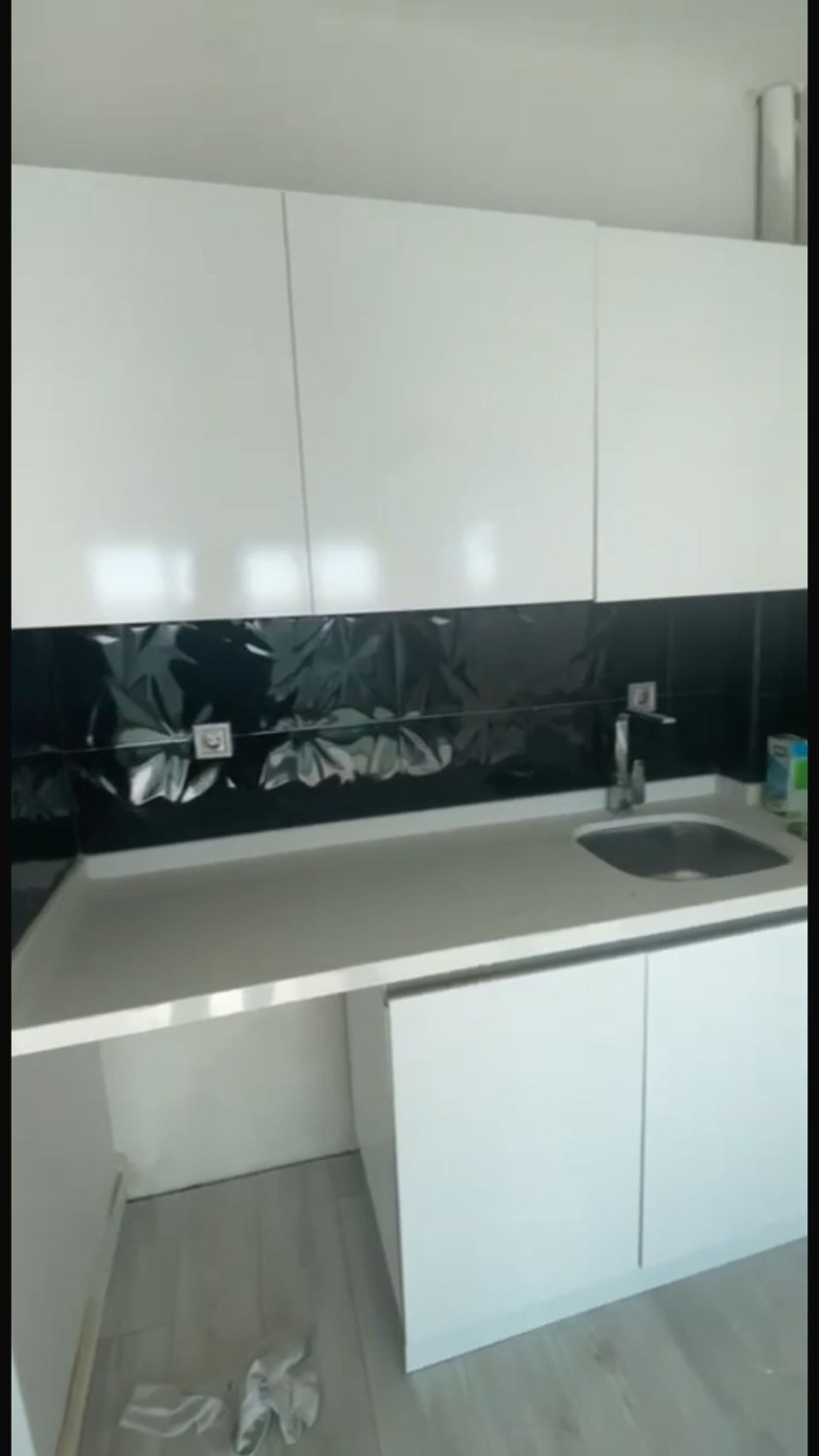 YAŞAMKENT TE SITE IÇINDE SIFIR OTURUMA HAZIR  ARA KAT 2+1 SATILIK DAIRE