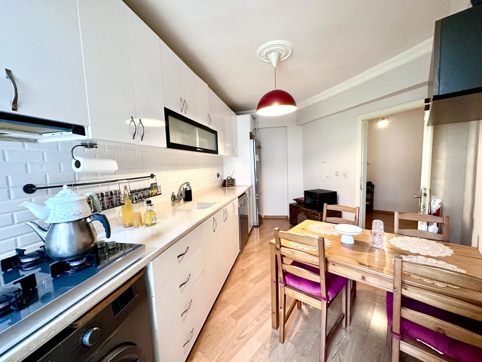 ADEM YAVUZ'DA METROYA YAKIN KİRALIK 3+1 DAİRE