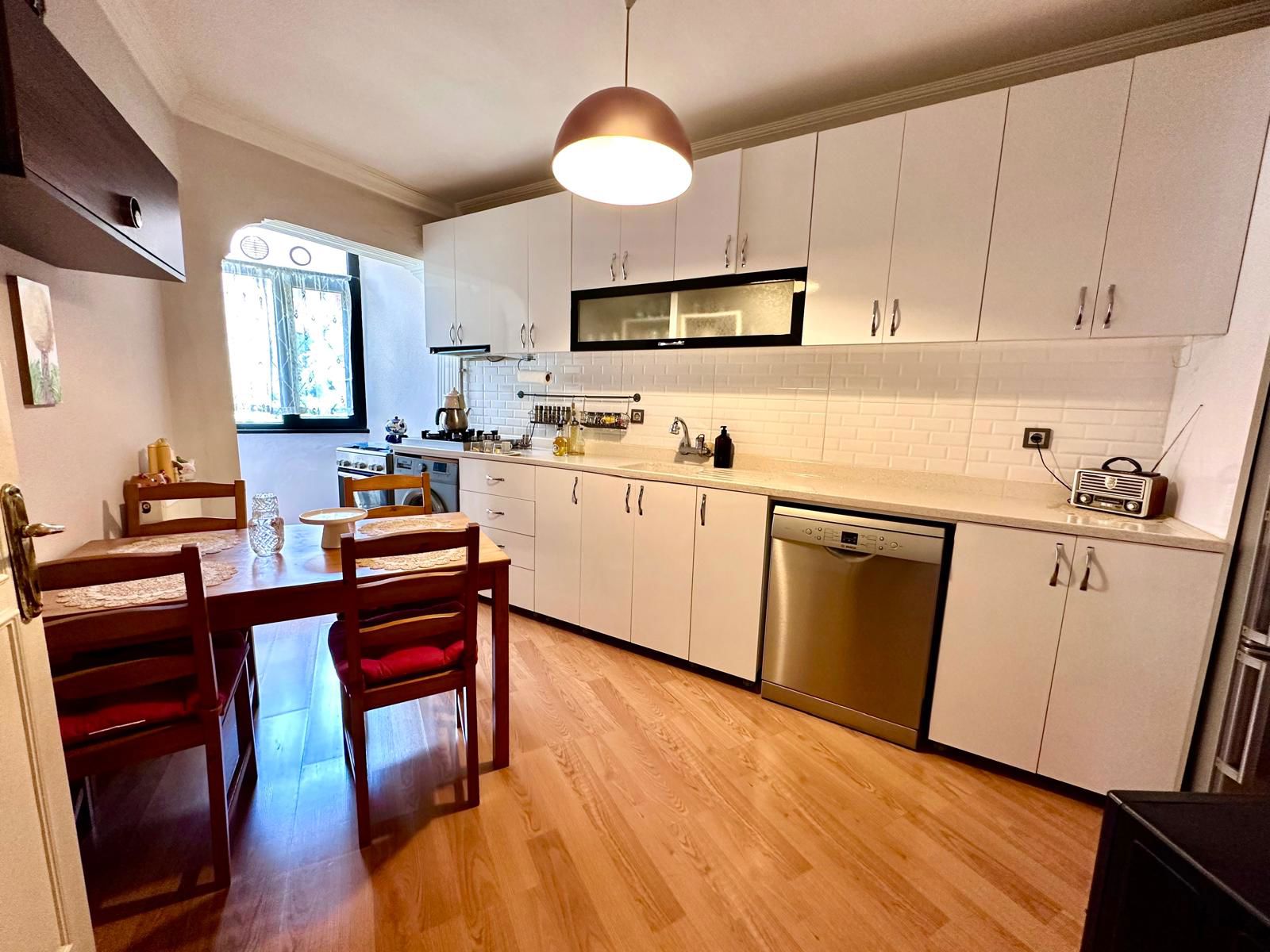 ADEM YAVUZ'DA METROYA YAKIN KİRALIK 3+1 DAİRE