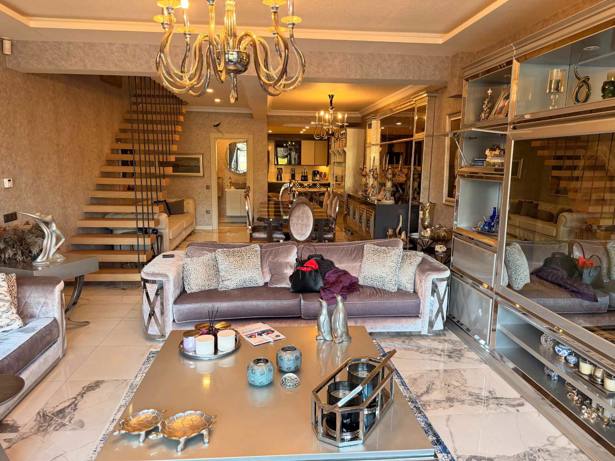 ZEKERİYAKÖY’DE YENİ, MASRAFSIZ SATILIK 4+1 VİLLA