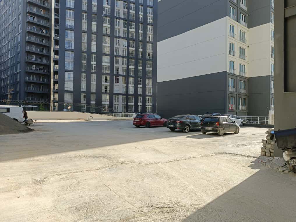 YAŞAM İSTANBUL Fİ LİFE SİTESİ METROBÜSE YAKIN 1+1