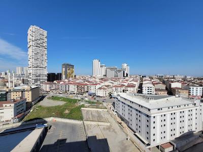 YAŞAM İSTANBUL Fİ LİFE SİTESİ METROBÜSE YAKIN 1+1