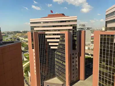 DÜNYA TİCARET MERKEZİ EGS DE NET 257 M2 OFİS