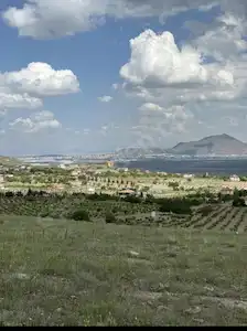 İNCESU DA YATIRIM VE OTURUMA UYGUN  İMARLI SATILIK VİLLA ARSASI