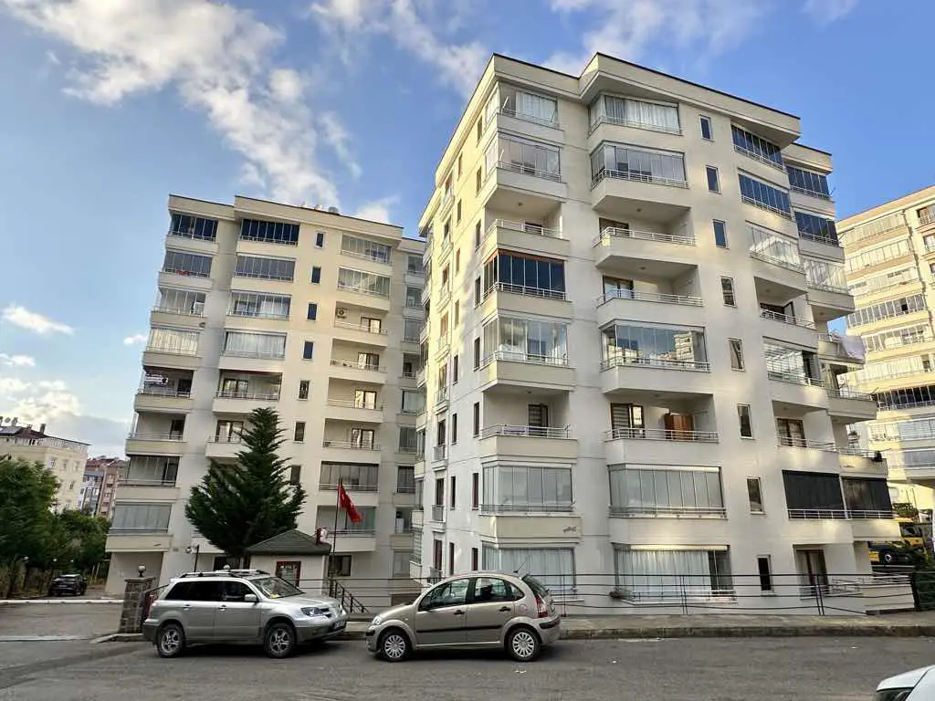 SOĞUKSU AKCİTY 4 SİTESİNDE SATILIK 5.KAT 3+1 DAİRE